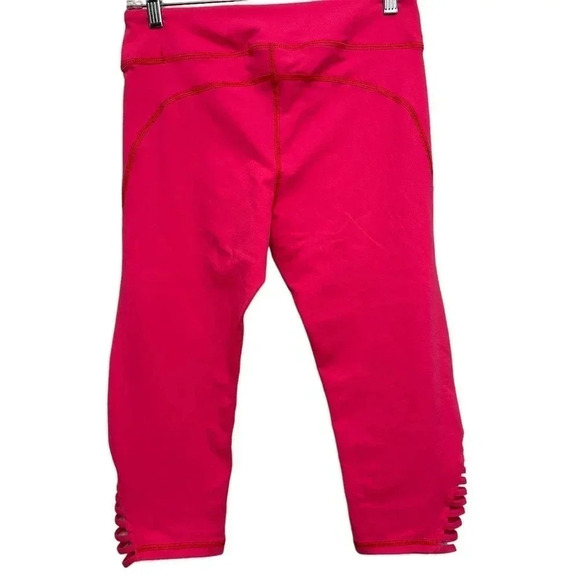 Trina Turk womens recreation cropped leggings. Size medium. - Picture 2 of 6